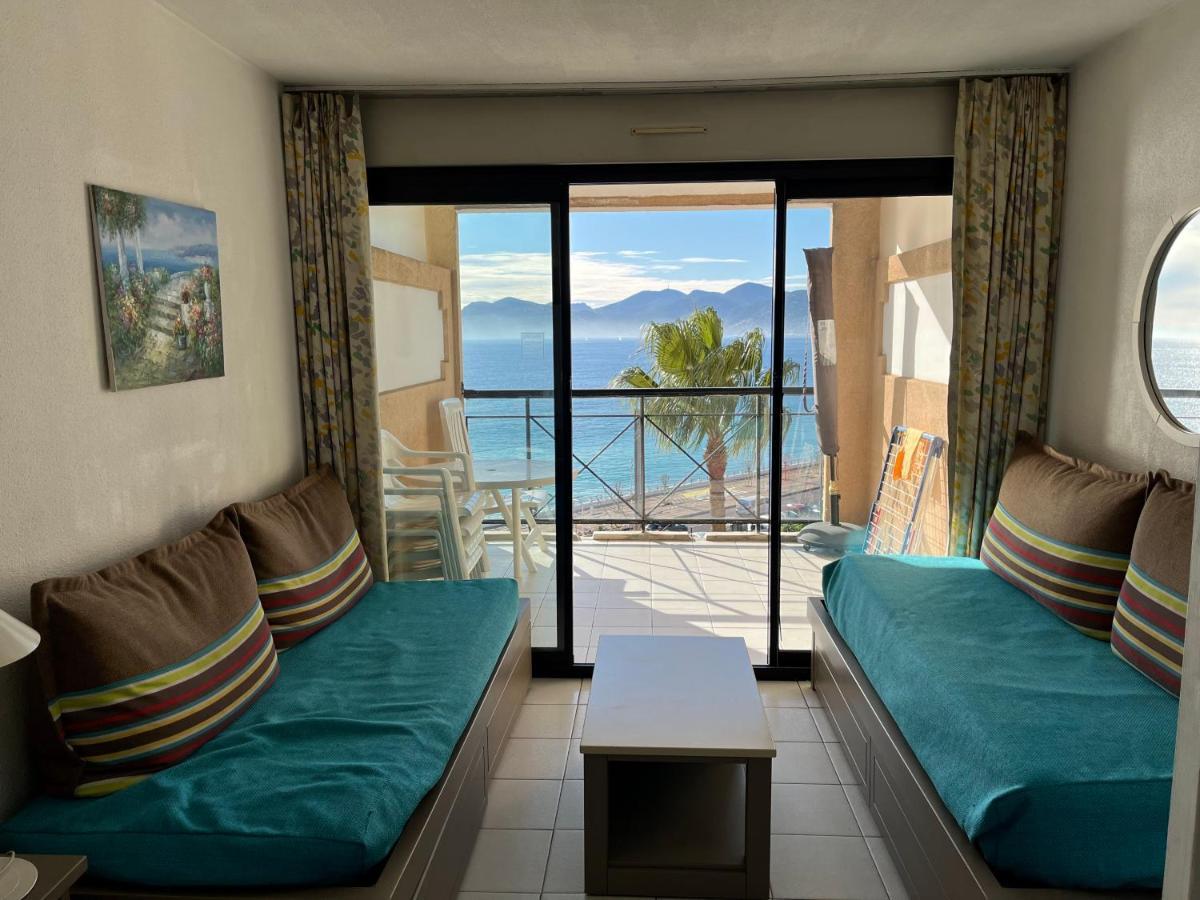 Apartment With Sea View, Aircondition And Parking